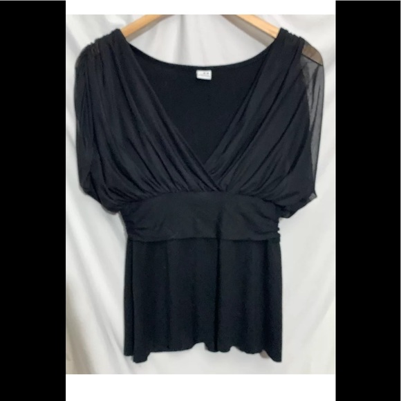 Three dots Black Plunge V Neck Sheer Shoulder top - Picture 1 of 5